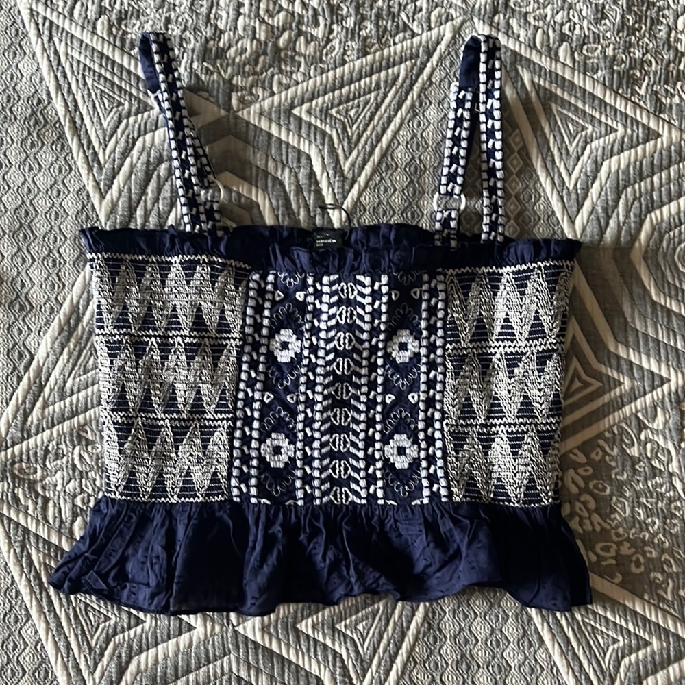 Available - Cute girly crop top - Picture 1 of 3